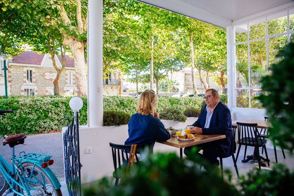 hotel chatelaillon plage terrasse